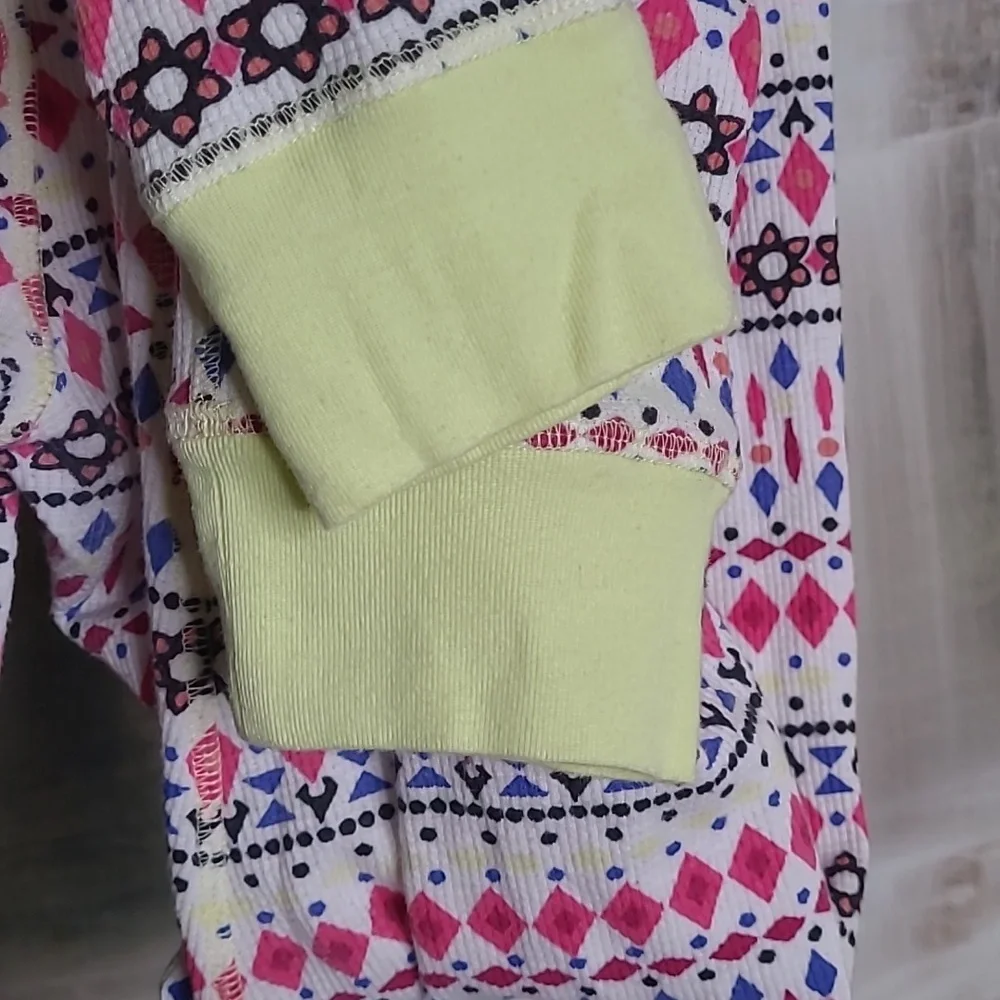 Steve Madden Womens Small Bright Colorful Warm Cozy Pajamas pants and top set